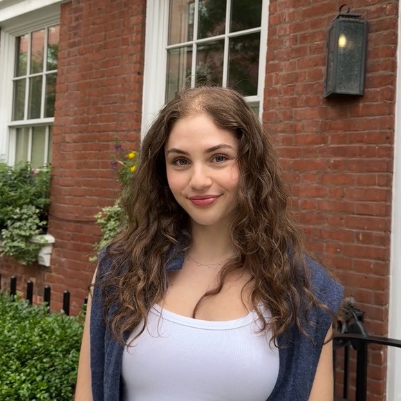 Meet your Posher, Elexis - Picture 1 of 1